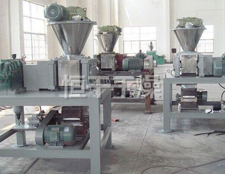 GZL系列干法輾壓造粒機